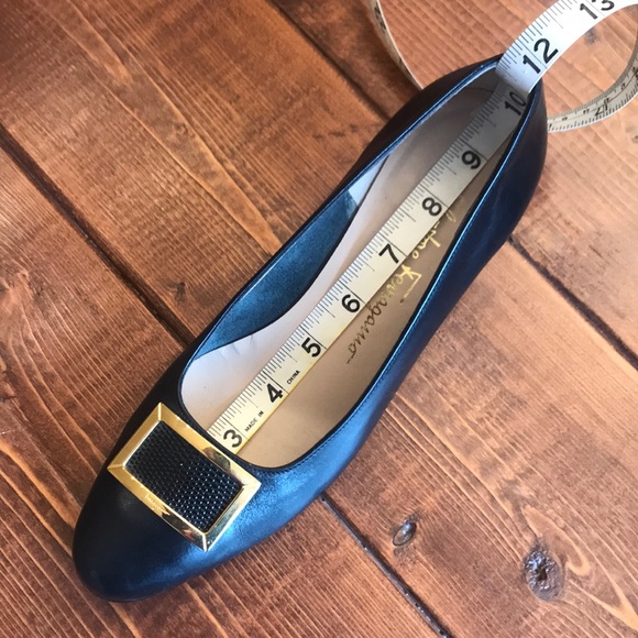 🌟Salvatore Ferragamo Pumps🌟 - Picture 16 of 16